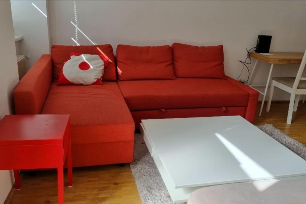 Your Sunny Home Away From Home Виена Екстериор снимка